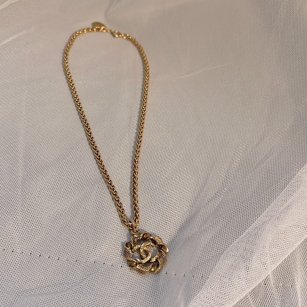 Chanel Gold Tone Twisted Necklace